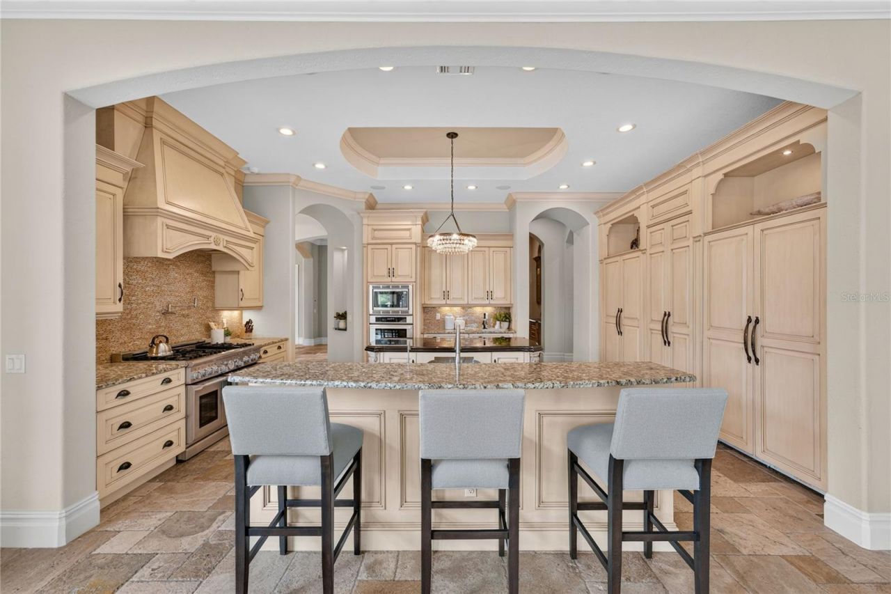 6113 Grosvenor Shore Drive, Windermere, FL 34786 Photo