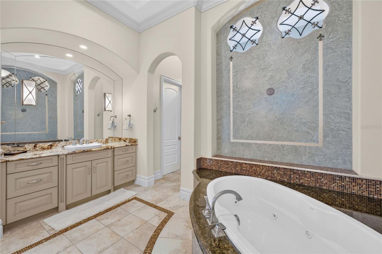 6113 Grosvenor Shore Drive, Windermere, FL 34786 Photo