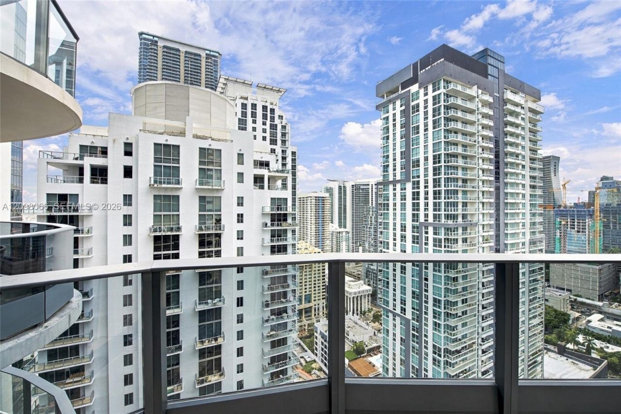 1000 Brickell Plz , Unit 3401, Miami, FL 33131 Photo