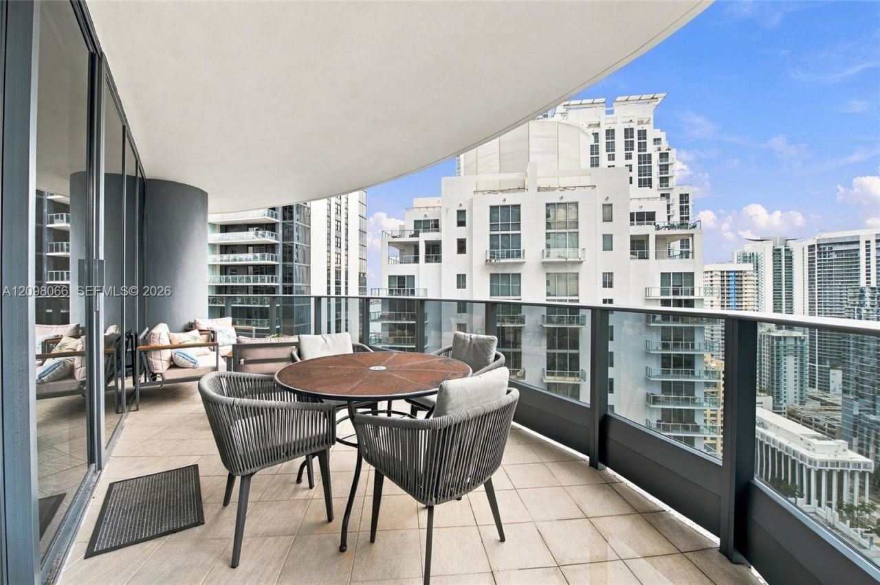 1000 Brickell Plz , Unit 3401, Miami, FL 33131 Photo