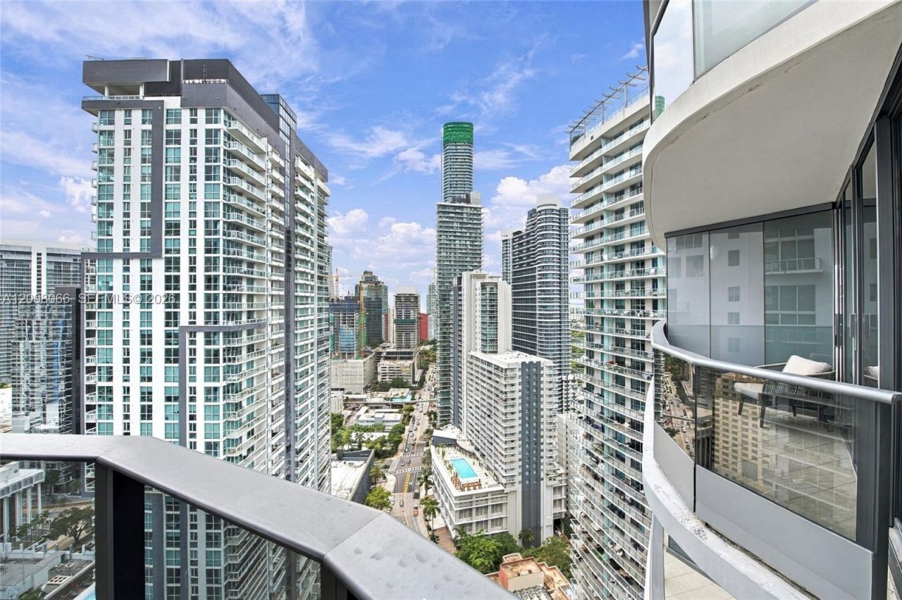 1000 Brickell Plz , Unit 3401, Miami, FL 33131 Photo