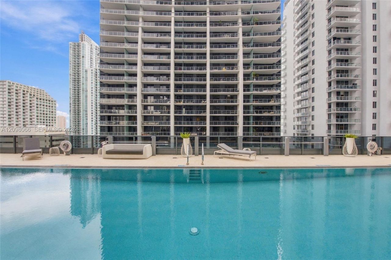 1000 Brickell Plz , Unit 3401, Miami, FL 33131 Photo