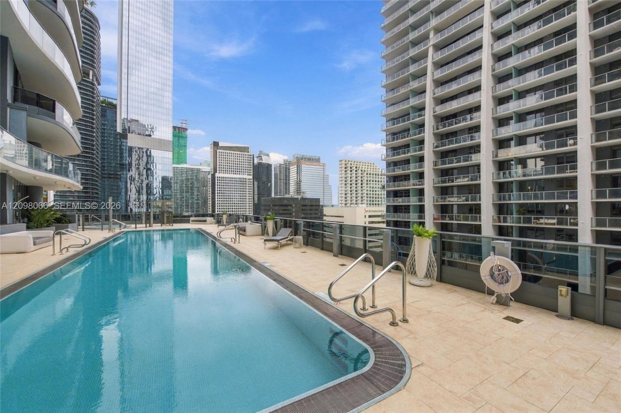 1000 Brickell Plz , Unit 3401, Miami, FL 33131 Photo