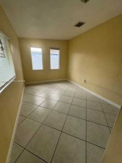 9265 SW 44th St , Miami, FL 33165 Photo