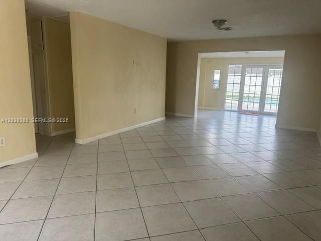 9265 SW 44th St , Miami, FL 33165 Photo