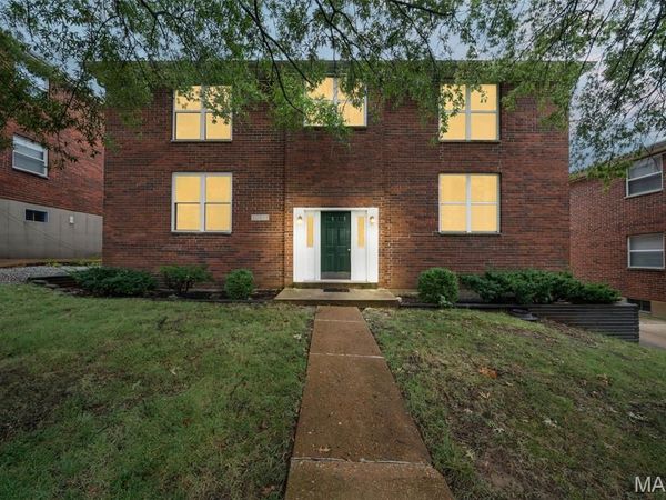 10372 Parkman Drive, Lakeshire, MO 63123