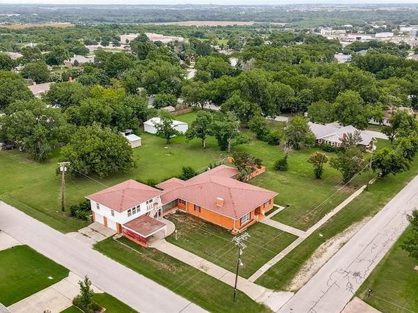 618 W 5th Street, Justin, TX 76247