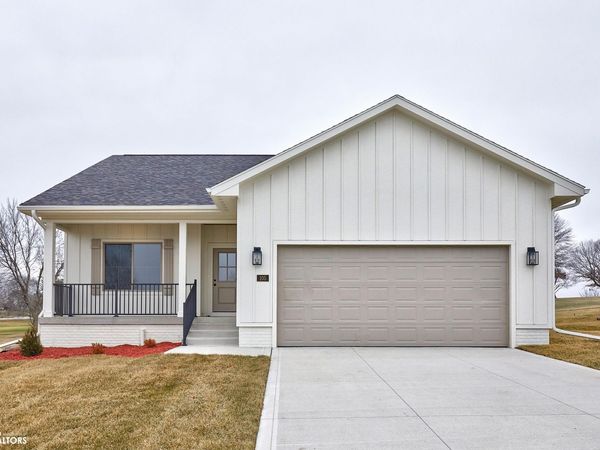 248 Manor Drive, Osceola, IA 50213