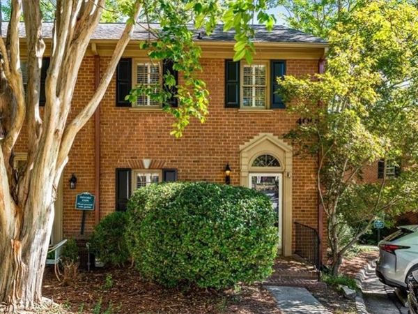 400 Fisher Park Circle , Unit E, Greensboro, NC 27401