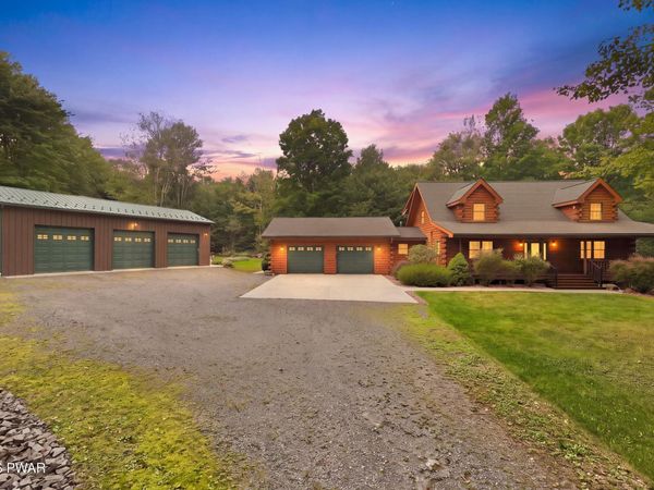47 Fermoy Lane , Waymart, PA 18472