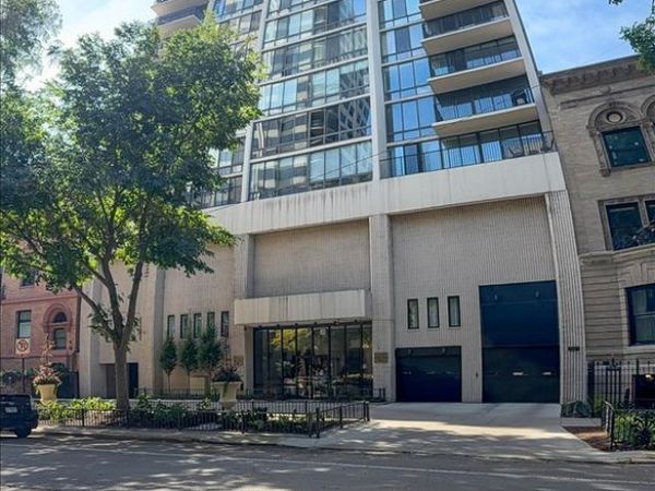 1516 N State Parkway , Unit 8C, Chicago, IL 60610