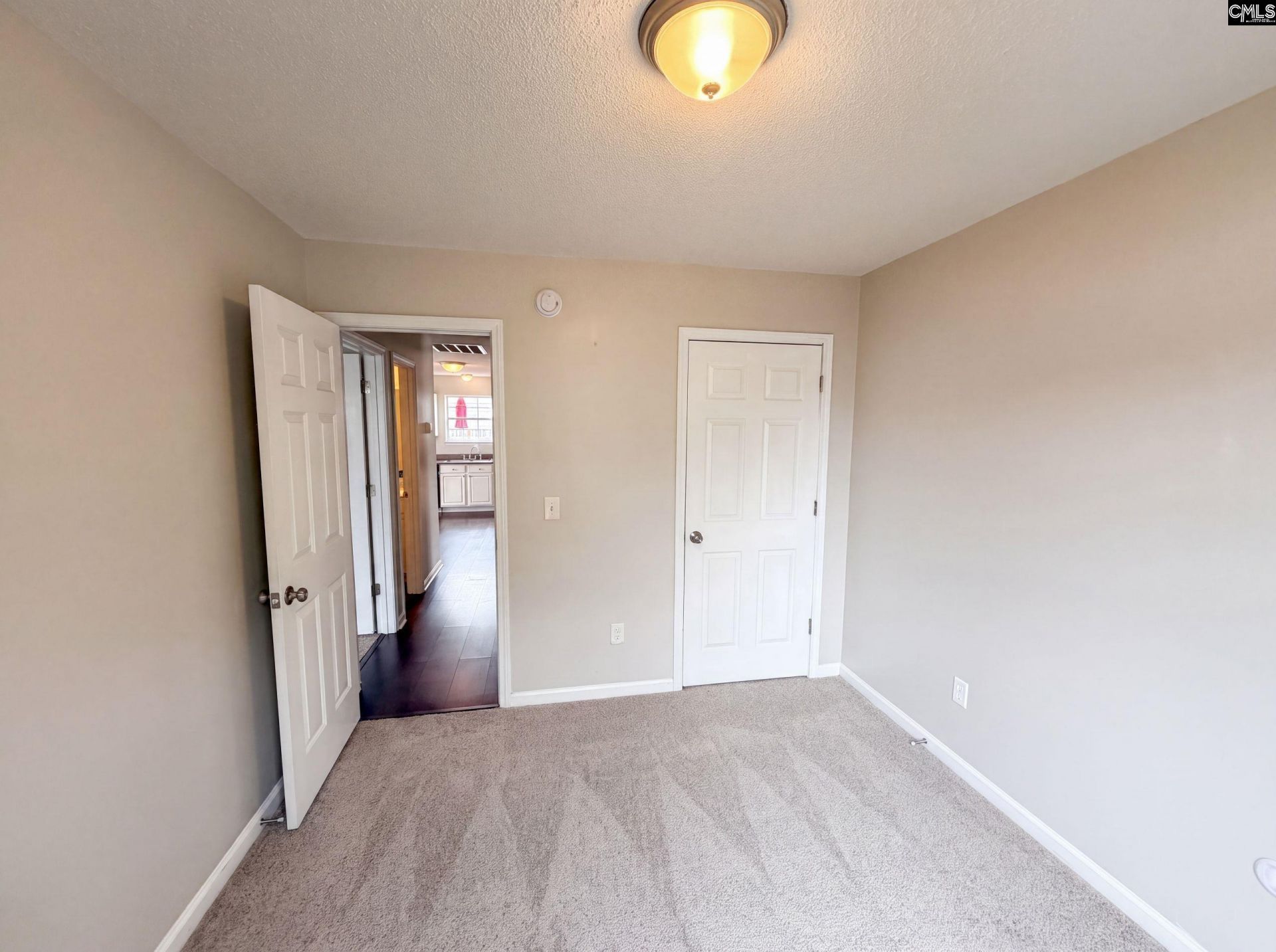 237 Arthurdale Drive Photo 11