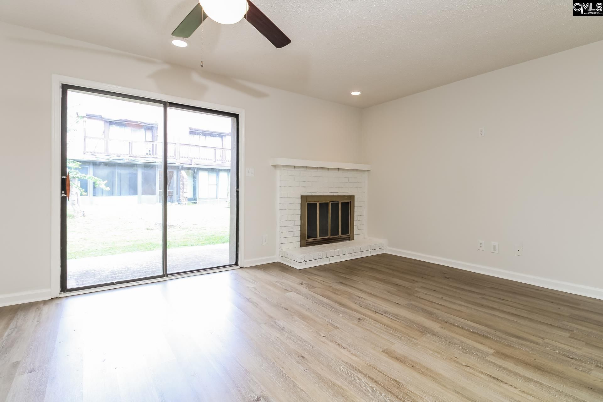 167 Lionsgate Drive  Photo 10