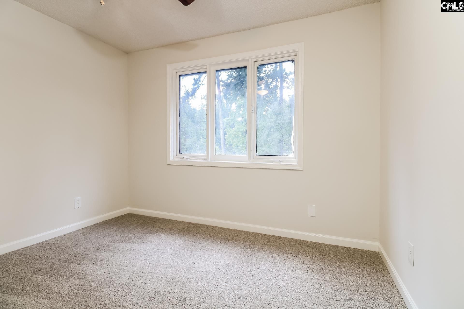 167 Lionsgate Drive  Photo 16