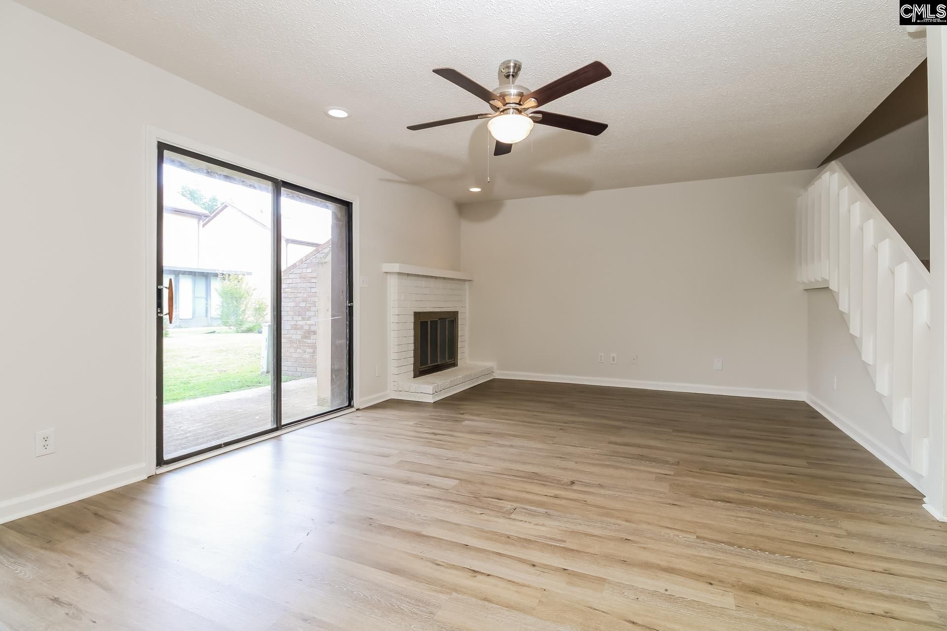 167 Lionsgate Drive  Photo 6