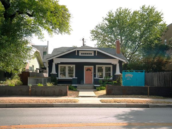 1607 E Cesar Chavez ST, Austin, TX 78702