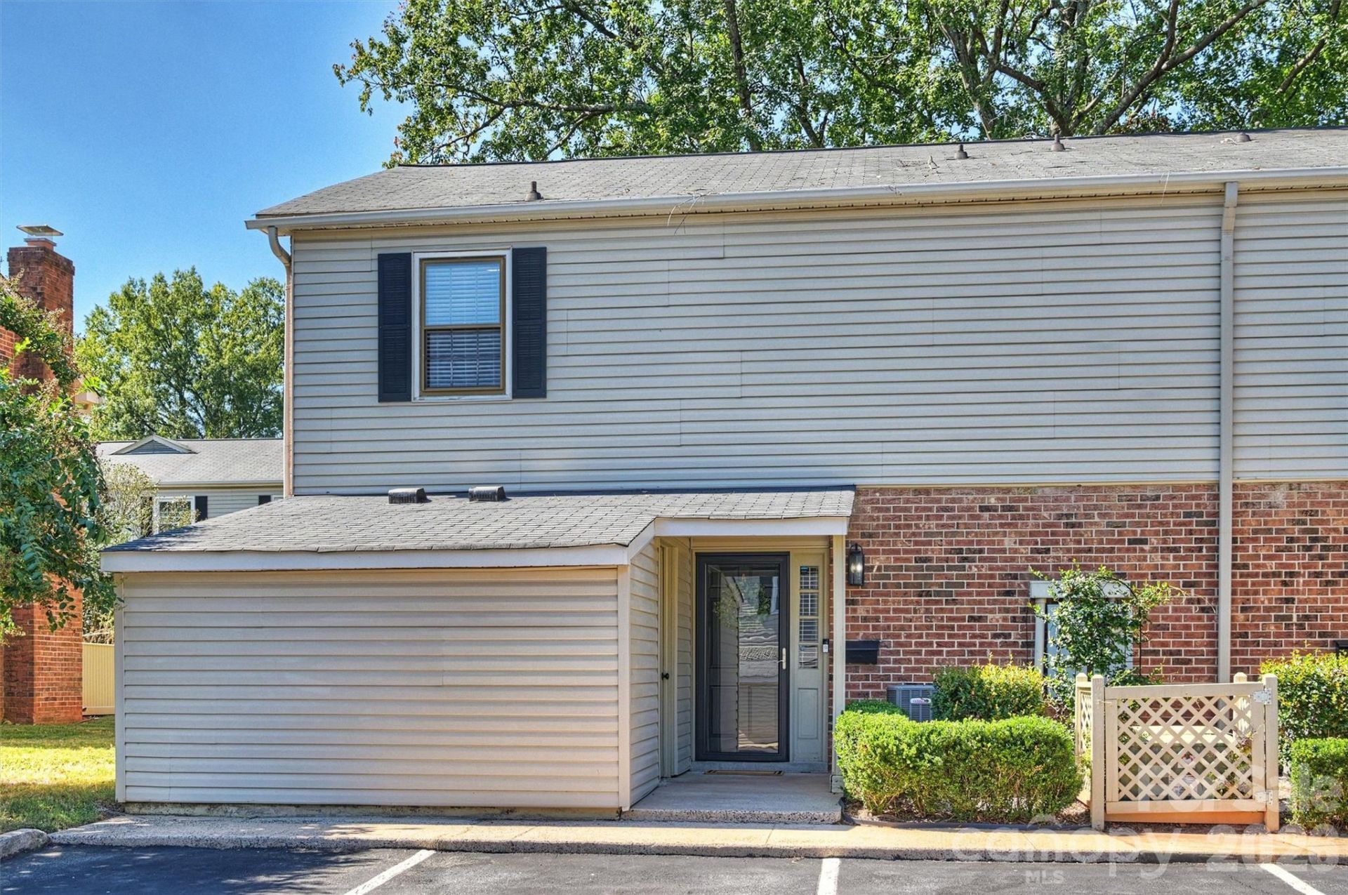 5915 Quail Hollow Road, Unit A, Charlotte, NC 28210 Main Photo