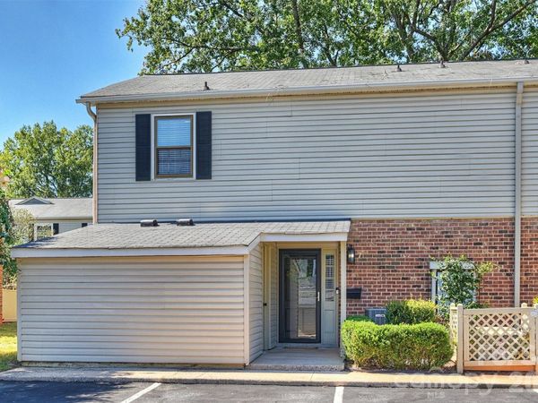 5915 Quail Hollow Road, Unit A, Charlotte, NC 28210