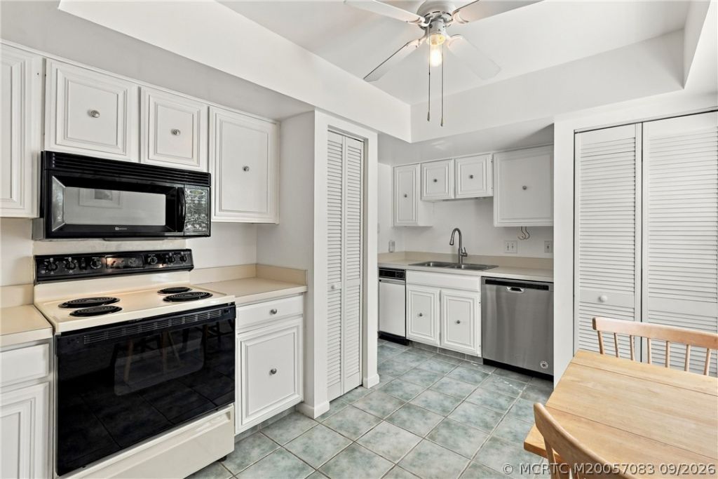 18520 SE Wood Haven Lane, Unit H, Jupiter, FL 33469 Photo