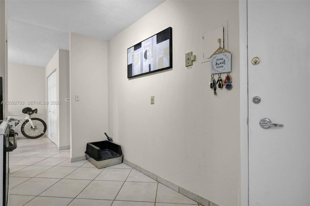 6770 Indian Creek Dr, Unit 8R, Miami Beach, FL 33141 Photo