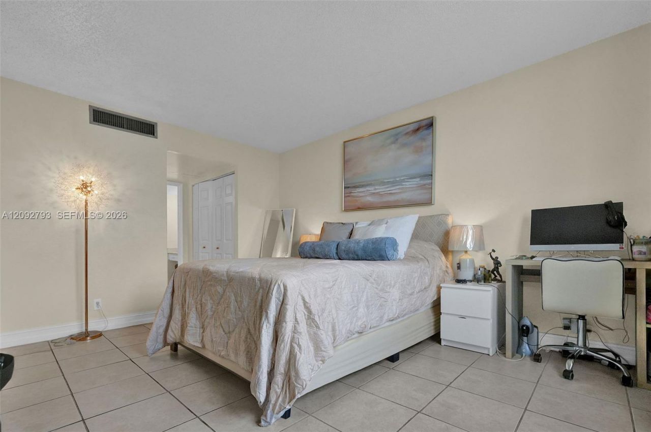 6770 Indian Creek Dr, Unit 8R, Miami Beach, FL 33141 Photo