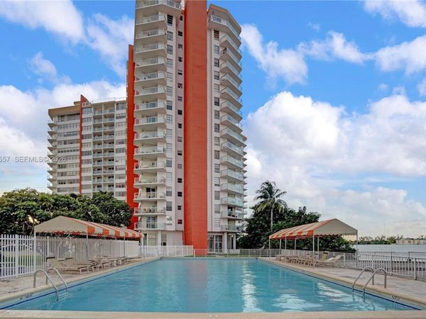 1301 NE Miami Gardens Dr , Unit 403W, Miami, FL 33179