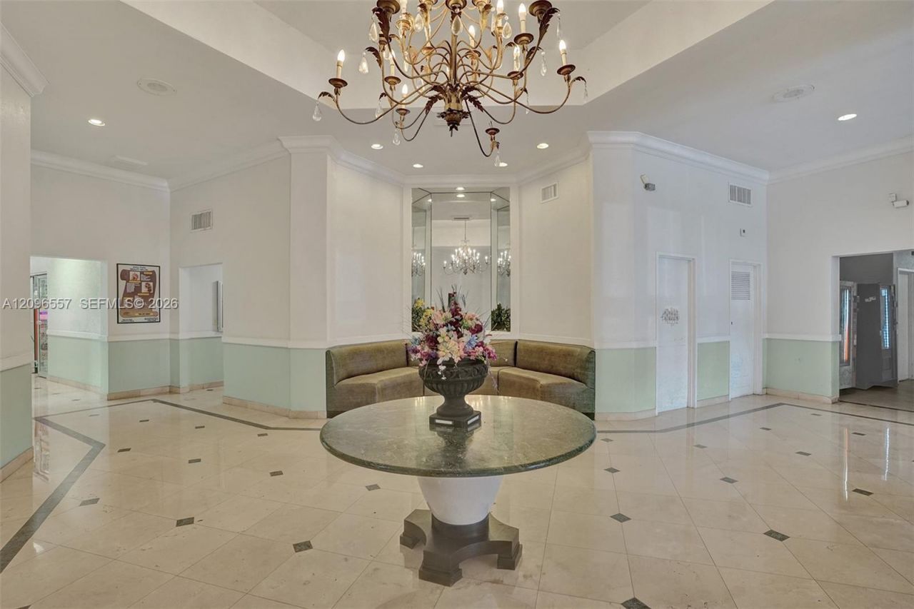 1301 NE Miami Gardens Dr , Unit 403W, Miami, FL 33179 Photo