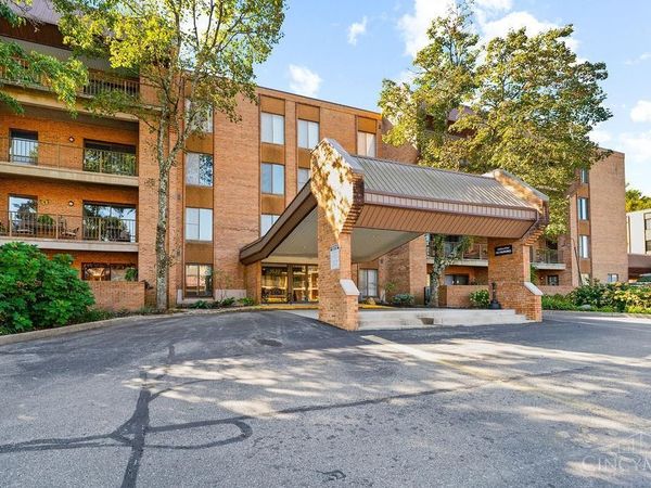 3533 Amberacres Dr, Unit 305e, Cincinnati, OH 45237