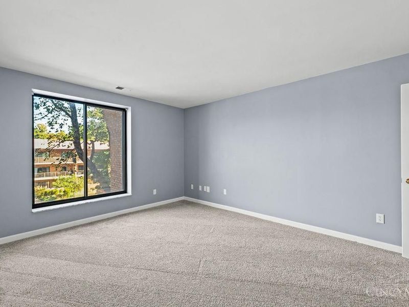 3533 Amberacres Drive, Unit 305, Cincinnati, OH 45237 Photo 23
