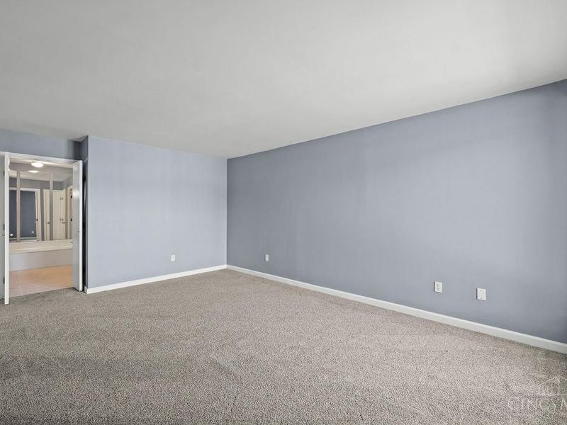 3533 Amberacres Drive, Unit 305, Cincinnati, OH 45237 Photo 25