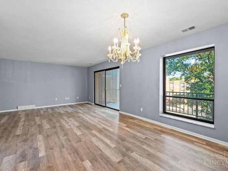3533 Amberacres Drive, Unit 305, Cincinnati, OH 45237 Photo 3
