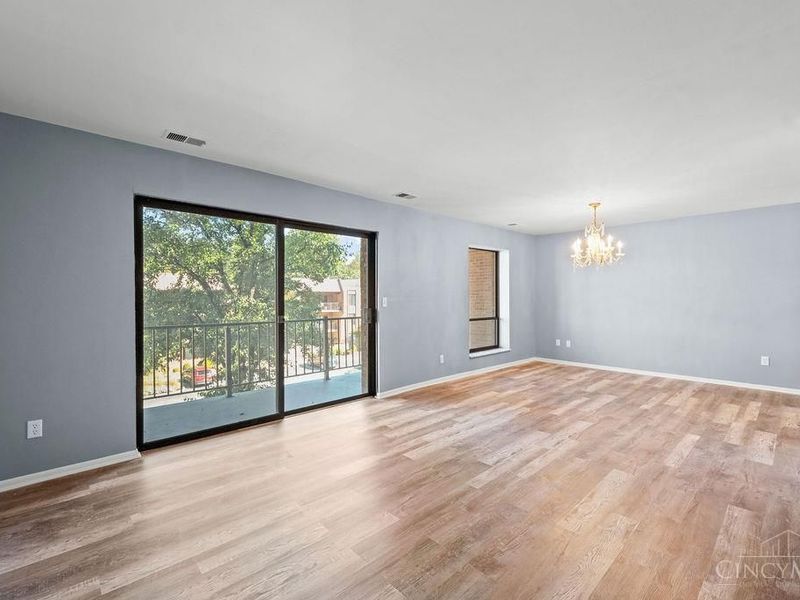 3533 Amberacres Drive, Unit 305, Cincinnati, OH 45237 Photo 8
