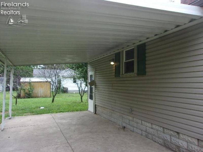 516 Miller Avenue, Fostoria, OH 44830 Photo 14
