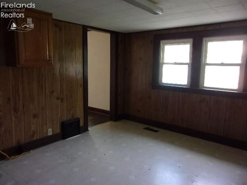 516 Miller Avenue, Fostoria, OH 44830 Photo 2