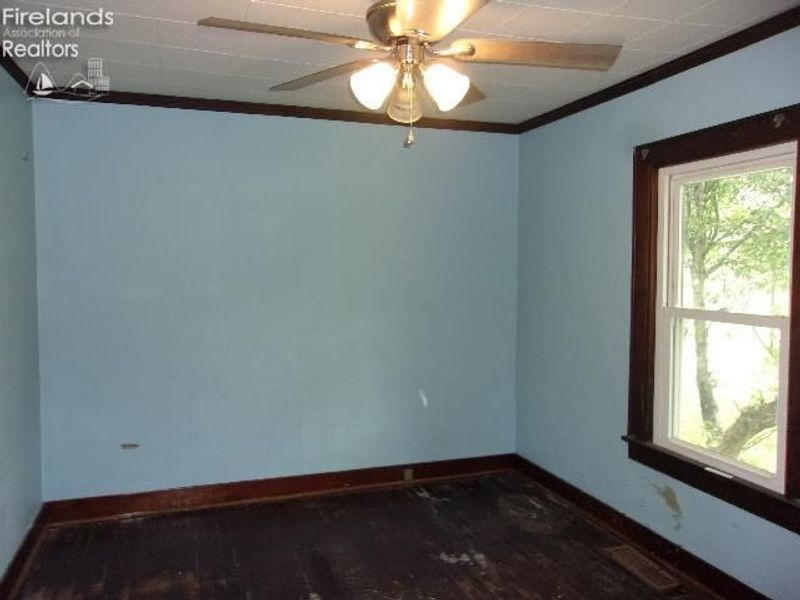 516 Miller Avenue, Fostoria, OH 44830 Photo 7