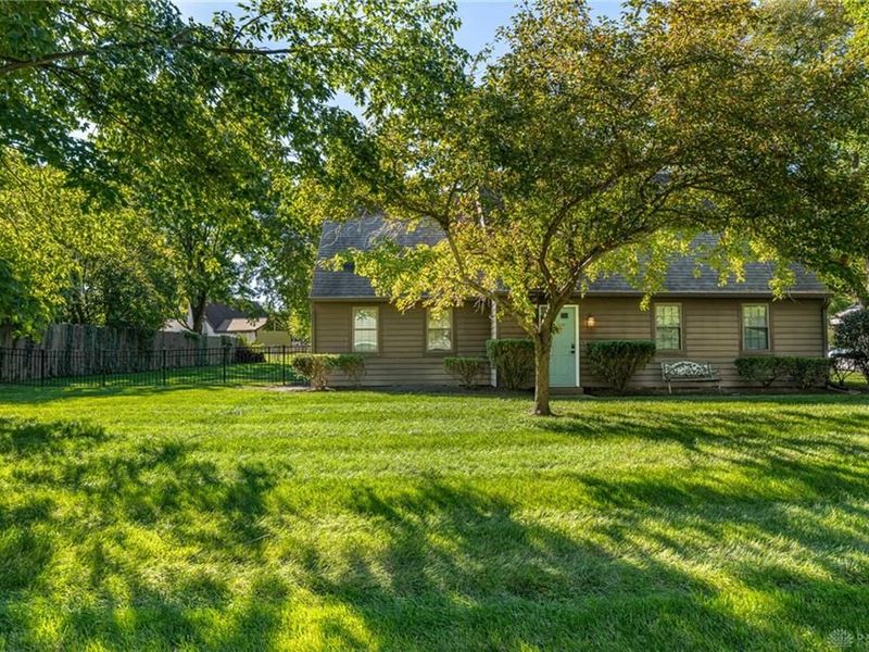 7815 Millerton Drive, Centerville, OH 45459 Photo 3