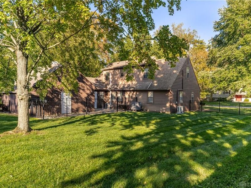 7815 Millerton Drive, Centerville, OH 45459 Photo 32