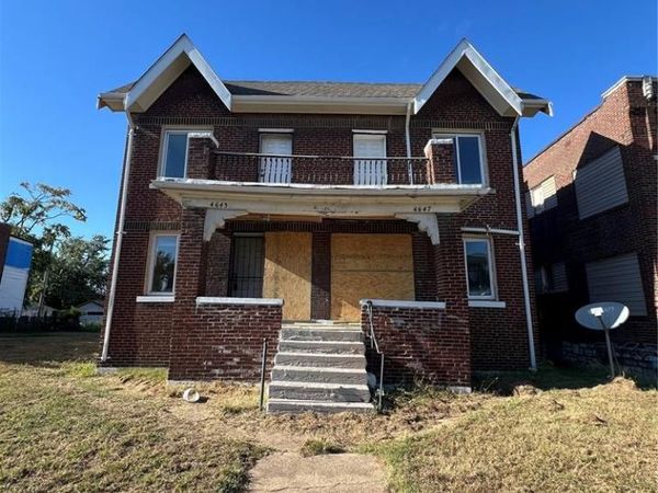 4645 Pope Avenue, St Louis, MO 63115