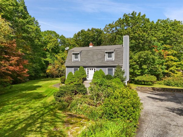 15 Benger Road, Pound Ridge, NY 10576