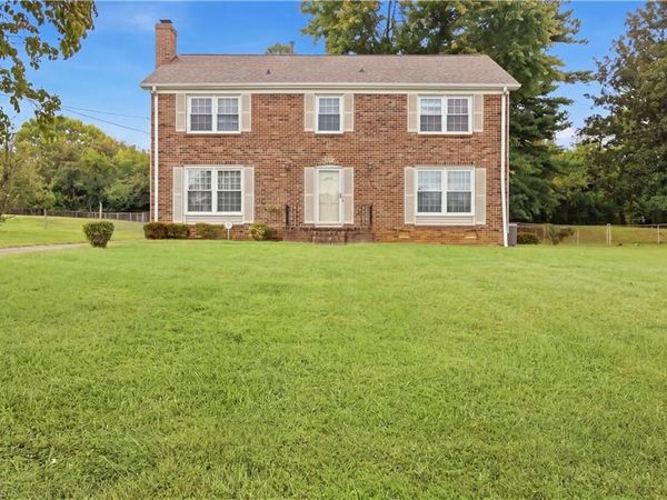 3205 Crestview Drive , High Point, NC 27260