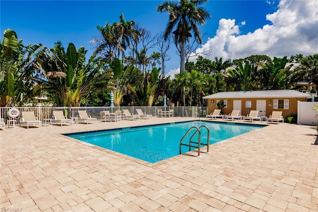 3032 Sandpiper Bay Cir, Unit G102, Naples, FL 34112 Photo