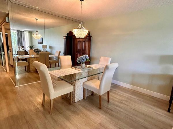 3850 OAKS CLUBHOUSE Drive, Unit 305, Pompano Beach, FL 33069