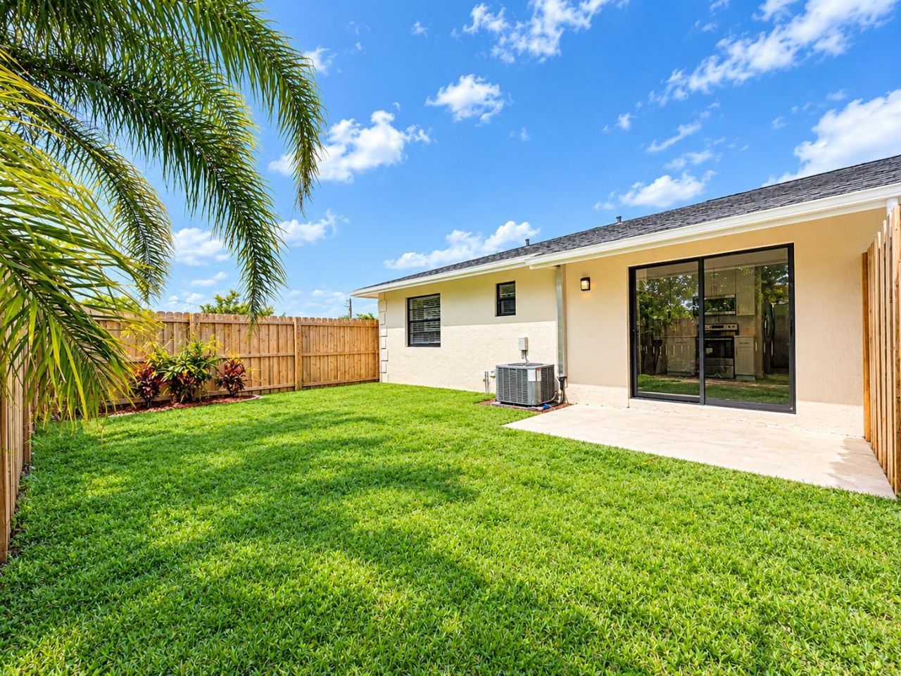 9370 Hi Drive, West Palm Beach, FL 33403 Photo