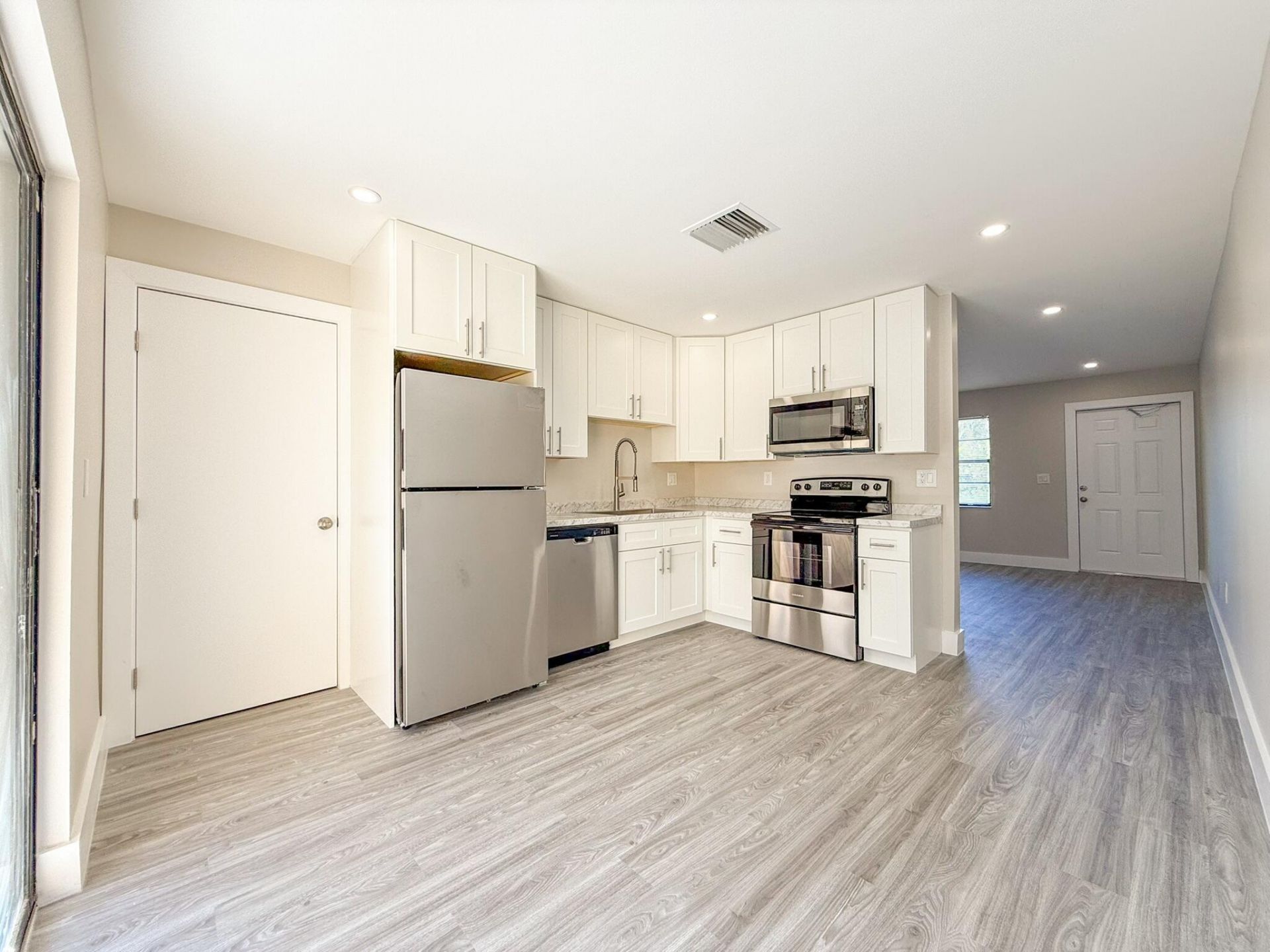 9370 Hi Drive, West Palm Beach, FL 33403 Photo