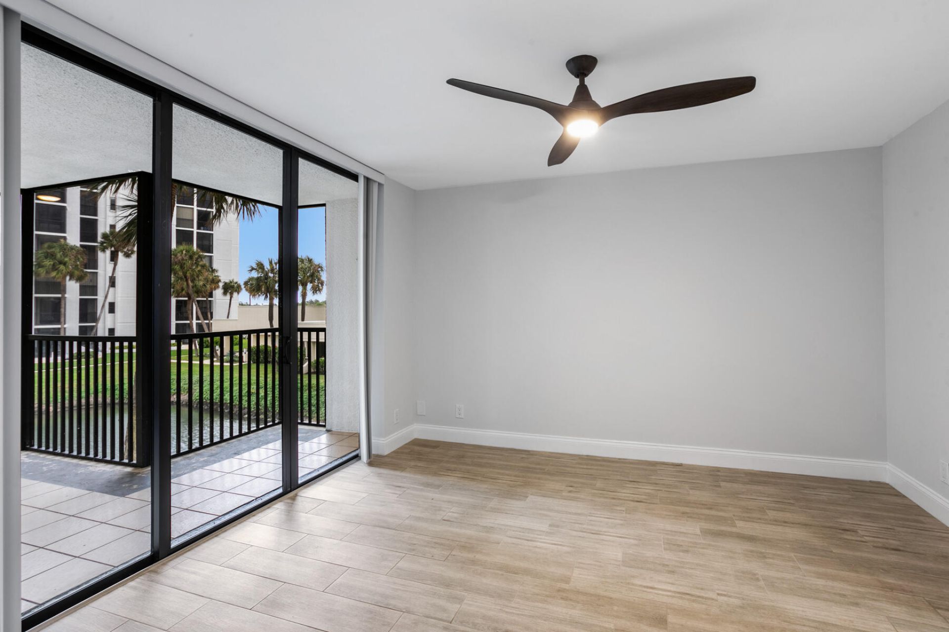19800 Sandpointe Bay Drive S, Unit 208, Jupiter, FL 33469 Photo