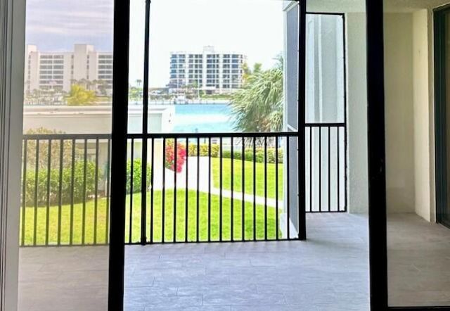 19800 Sandpointe Bay Drive S, Unit 208, Jupiter, FL 33469 Photo