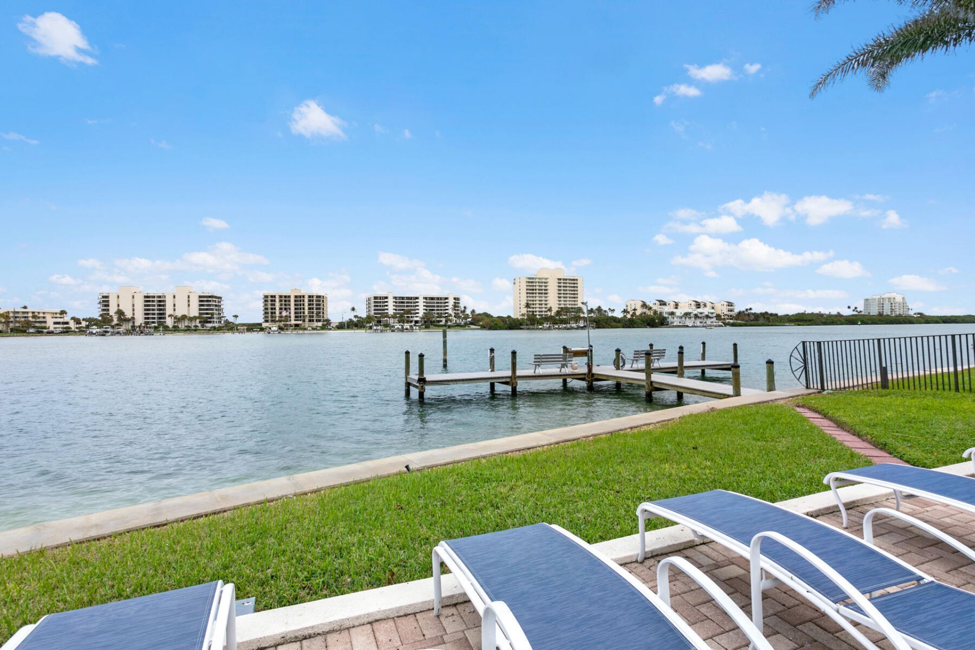 19800 Sandpointe Bay Drive S, Unit 208, Jupiter, FL 33469 Photo