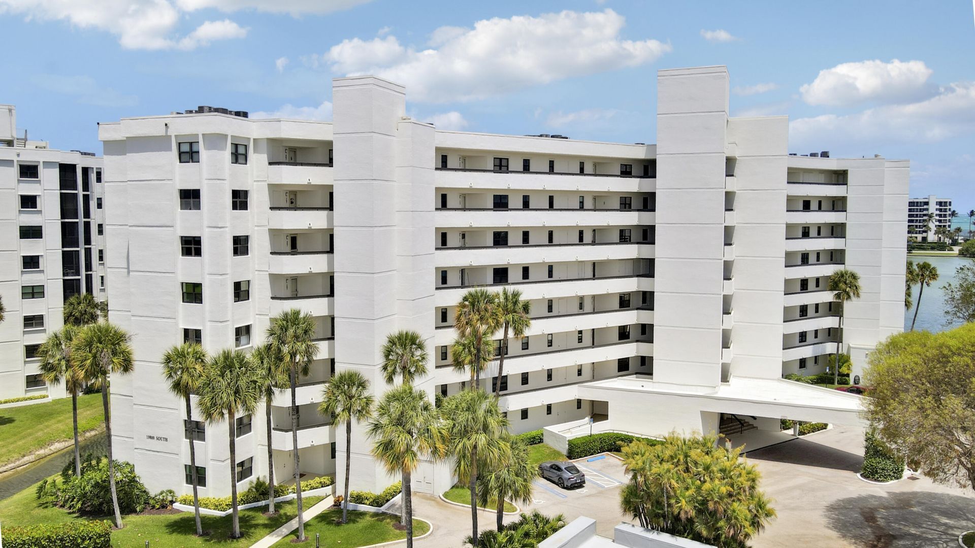 19800 Sandpointe Bay Drive S, Unit 208, Jupiter, FL 33469 Photo