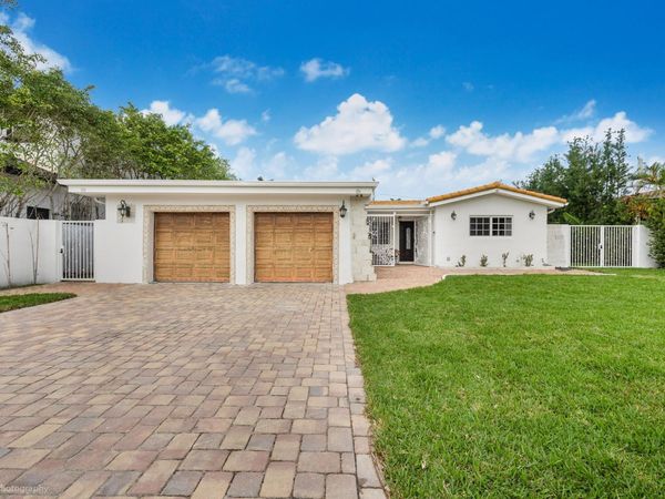 1311 Pierce Street, Hollywood, FL 33019