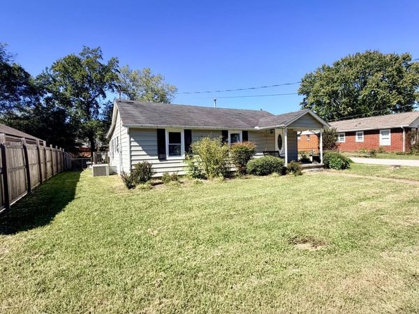 500 Cherokee Ave, Clinton, TN 37716